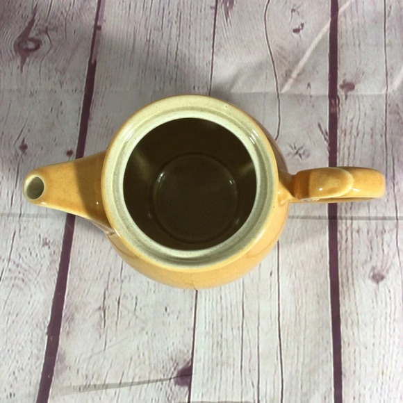 Vintage 1970’s Gold Stoneware Lidded Teapot - Picture 6 of 7